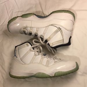 Jordan 11 “ Legend Blue “